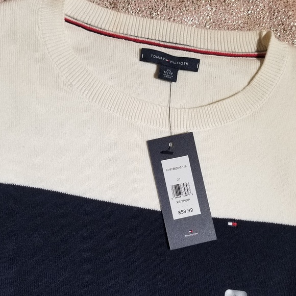 BRAND NEW WITH TAGS TOMMY HILFIGER SWEATER - Picture 3 of 3